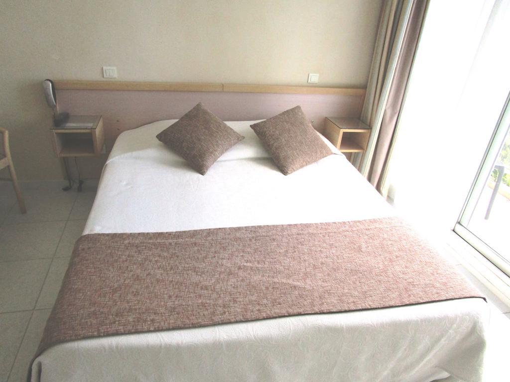 Hotel Azur Bord De Mer La Grande-Motte Buitenkant foto