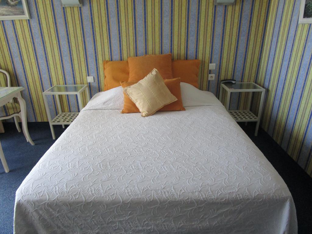 Hotel Azur Bord De Mer La Grande-Motte Buitenkant foto