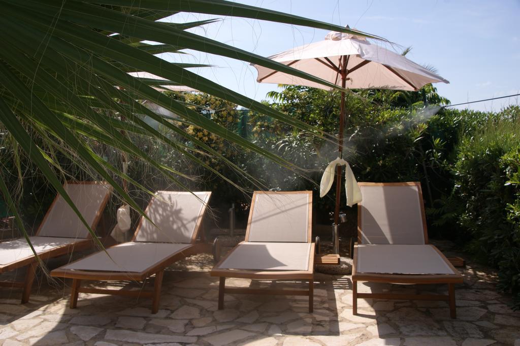 Hotel Azur Bord De Mer La Grande-Motte Buitenkant foto