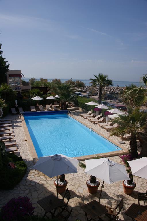 Hotel Azur Bord De Mer La Grande-Motte Buitenkant foto