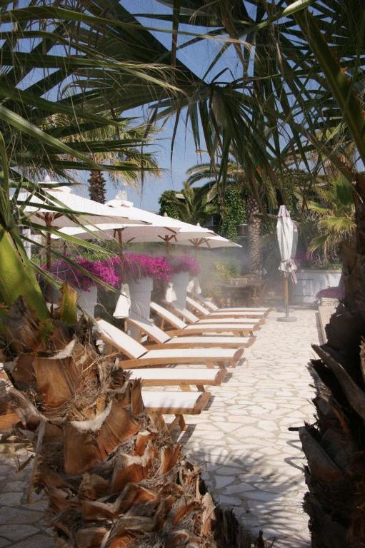 Hotel Azur Bord De Mer La Grande-Motte Buitenkant foto